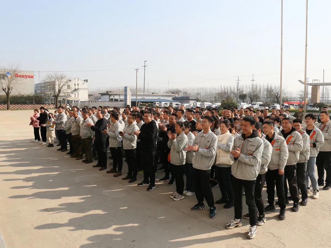 趣味運動會1.jpg 趣味運動會1.jpg